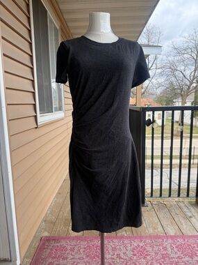 CAbi Black Short-Sleeve Ruched Midi Dress